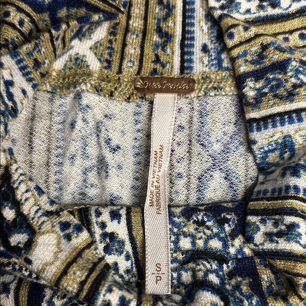 Free People Mock Neck Printed Top | Navy & Beige | Stretchy - Picture 3 of 11